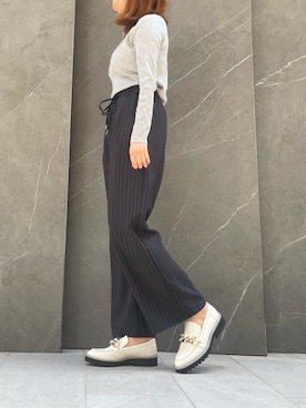 「アイテム（ドレスシューズ、ホワイト系）」を使った、sayuさん（レディース・161cm）の秋コーディネート