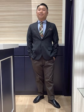 「TOKYO SHIRTS（トウキョウシャツ）の【超形態安定】 形態安定ノンアイロン ホリゾンタルワイド 長袖ビジネスワイシャツ（ビジネスシャツ、ブルー系）」を使った、BRICK HOUSE by Tokyo Shirts 久留米ゆめタウン店さん（メンズ・160cm）の秋コーディネート
