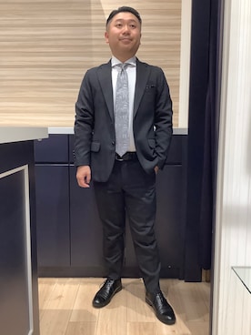 「TOKYO SHIRTS（トウキョウシャツ）の形態安定ノンアイロン ホリゾンタルワイド 長袖ビジネスワイシャツ（ビジネスシャツ、ホワイト系）」を使った、BRICK HOUSE by Tokyo Shirts 久留米ゆめタウン店さん（メンズ・160cm）の冬コーディネート