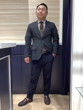 「TOKYO SHIRTS（トウキョウシャツ）の形態安定ノンアイロン ワイド 長袖ビジネスワイシャツ（ビジネスシャツ、ブラウン系）」を使った、BRICK HOUSE by Tokyo Shirts 久留米ゆめタウン店さん（メンズ・160cm）の秋コーディネート