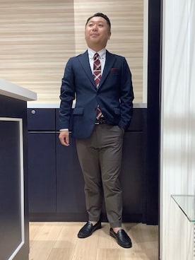 「TOKYO SHIRTS（トウキョウシャツ）の【超形態安定】 形態安定ノンアイロン ボタンダウン 長袖ビジネスワイシャツ（ビジネスシャツ、レッド系）」を使った、BRICK HOUSE by Tokyo Shirts 久留米ゆめタウン店さん（メンズ・160cm）の秋コーディネート
