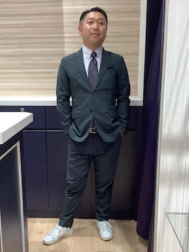 「TOKYO SHIRTS（トウキョウシャツ）の【超形態安定】【吸水速乾】 形態安定ノンアイロン ボタンダウン 長袖ビジネスワイシャツ（ビジネスシャツ、グレー系）」を使った、BRICK HOUSE by Tokyo Shirts 久留米ゆめタウン店さん（メンズ・160cm）の秋コーディネート