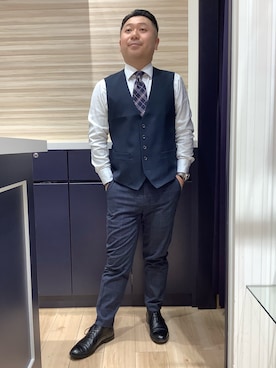 「TOKYO SHIRTS（トウキョウシャツ）の形態安定ノンアイロン ワイド 長袖ビジネスワイシャツ（ビジネスシャツ、ホワイト系）」を使った、BRICK HOUSE by Tokyo Shirts 久留米ゆめタウン店さん（メンズ・160cm）の春コーディネート