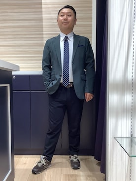 「TOKYO SHIRTS（トウキョウシャツ）の【吸水速乾】【COFREX】 形態安定ノンアイロン ボタンダウン 長袖ビジネスワイシャツ（ビジネスシャツ、グレー系）」を使った、BRICK HOUSE by Tokyo Shirts 久留米ゆめタウン店さん（メンズ・160cm）の秋コーディネート