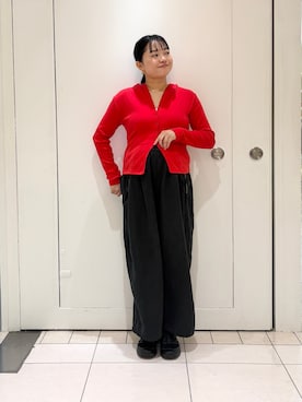「KBF（ケイビーエフ）のZIPポケットワイドパンツ（その他パンツ、グレー系）」を使った、MORIさん（レディース・159cm）の秋コーディネート