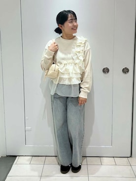 「KBF（ケイビーエフ）のフリルドッキングスウェット（スウェット）」を使った、MORIさん（レディース・159cm）の秋コーディネート