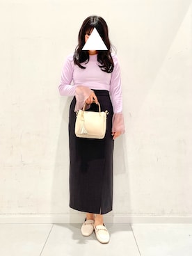 「スリット」｜「アイテム（その他シューズ）」を使った、MORIさん（レディース・159cm）の春コーディネート