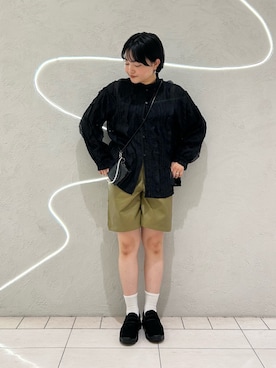 「アイテム（財布）」を使った、MORIさん（レディース・159cm）の秋コーディネート
