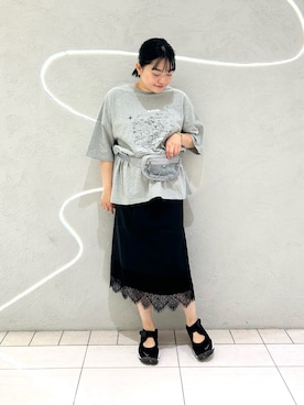 「KBF（ケイビーエフ）のオーバーサイズプリントTEE（Tシャツ/カットソー、グレー系）」を使った、MORIさん（レディース・159cm）の夏コーディネート