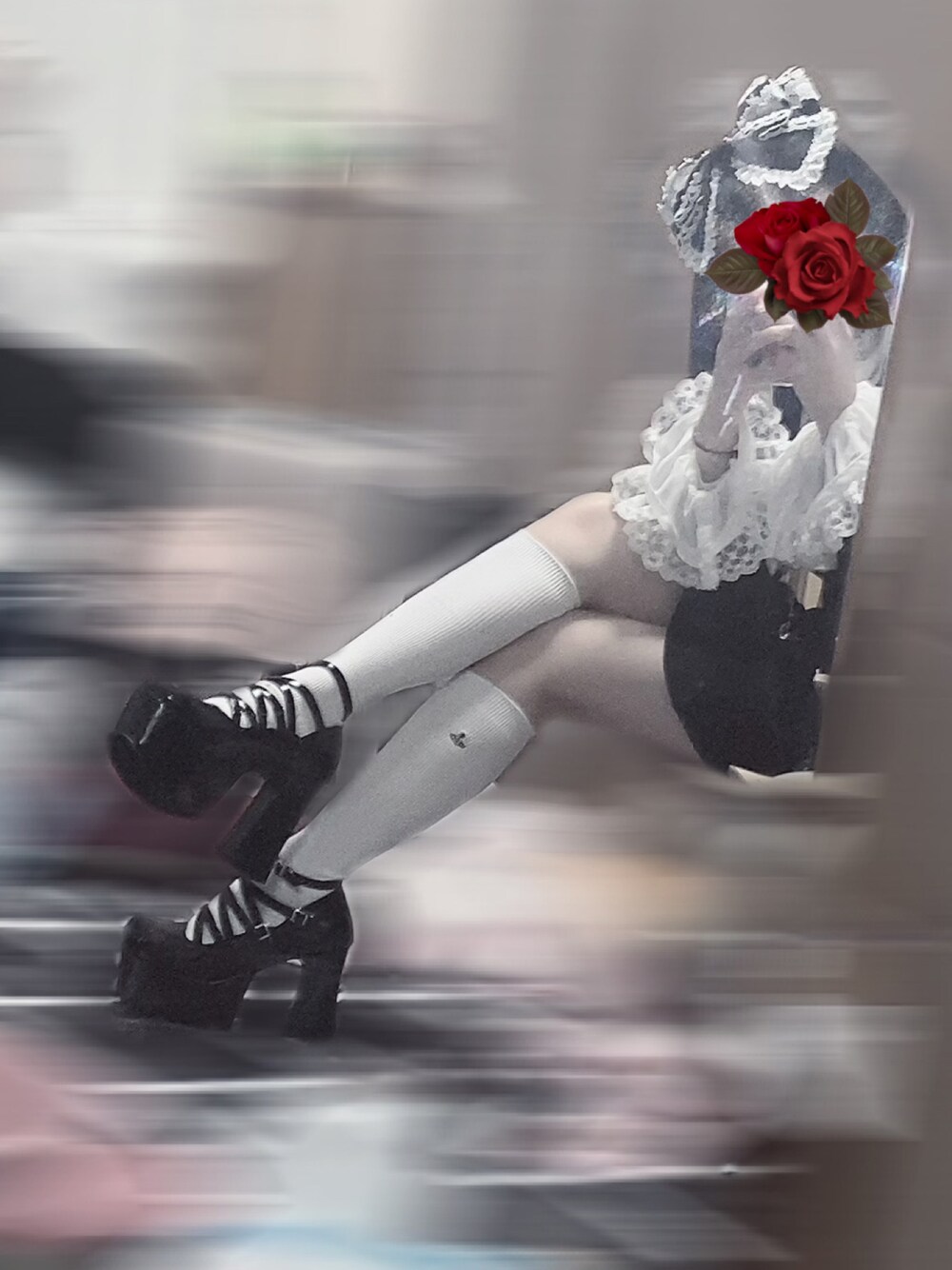 「ロリータ、ロリィタ、ゴシック、Vivienne Westwood、BABYTHESTARSSHINEBRIGHT、地雷、量産型、姫系、ドーリー、ドール、今日のコーデ」｜「Vivienne Westwoodのアイテム（ソックス/靴下、ホワイト系）」を使った、る りさん（レディース・154cm）の冬コーディネートの1枚目の写真