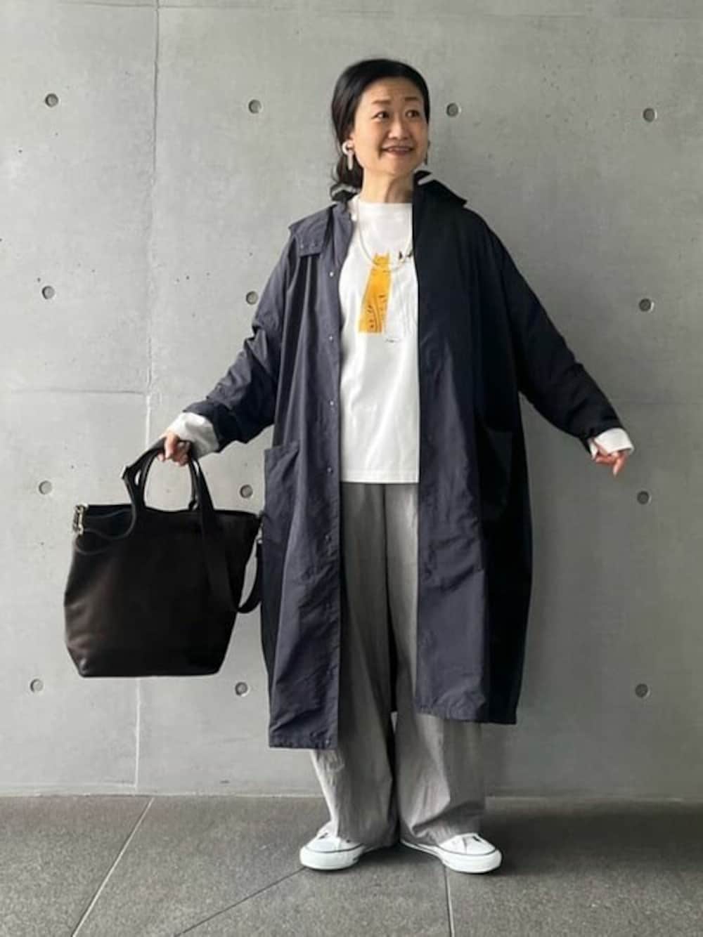 「秋コーデ、コンジェペイエ」｜「conges payes ADIEU TRISTESSEのichiro yamaguchi.長袖Tシャツ（Tシャツ/カットソー、ホワイト系）」を使った、congespayesADIEUTRISTESSEさん（レディース・155cm）の秋コーディネートの1枚目の写真