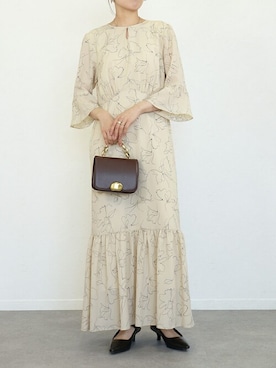 「アイテム（ドレス、ホワイト系）」を使った、kana_staffさん（レディース・153cm）の春コーディネート