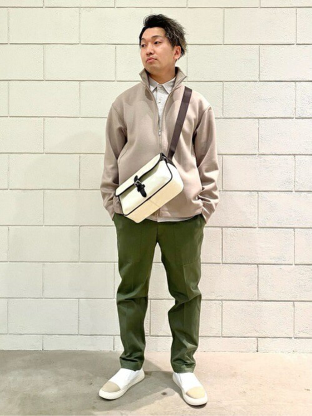 TAKEO KIKUCHI（タケオキクチ）の「◇エアダン ZIP スタンド