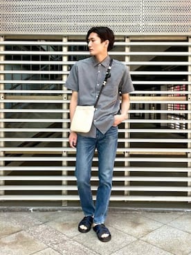 「TAKEO KIKUCHI（タケオキクチ）のアイテム（サンダル）」を使った、TAKEO KIKUCHIさん（メンズ・180cm）の夏コーディネート