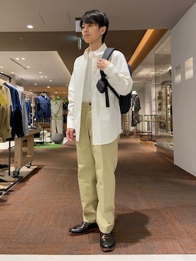 「TAKEO KIKUCHI（タケオキクチ）のアイテム（バッグ）」を使った、TAKEO KIKUCHIさん（メンズ・167cm）の春コーディネート