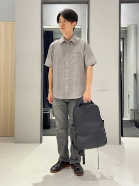 「TAKEO KIKUCHI（タケオキクチ）のアイテム（バッグ）」を使った、TAKEO KIKUCHIさん（メンズ・167cm）の夏コーディネート