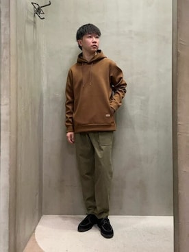 「TAKEO KIKUCHI（タケオキクチ）のアイテム（スラックス）」を使った、TAKEO KIKUCHIさん（メンズ・170cm）の秋コーディネート
