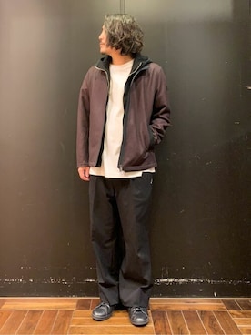 「TAKEO KIKUCHI（タケオキクチ）のアイテム（ジャケット/アウター）」を使った、TAKEO KIKUCHIさん（メンズ・171cm）の秋コーディネート