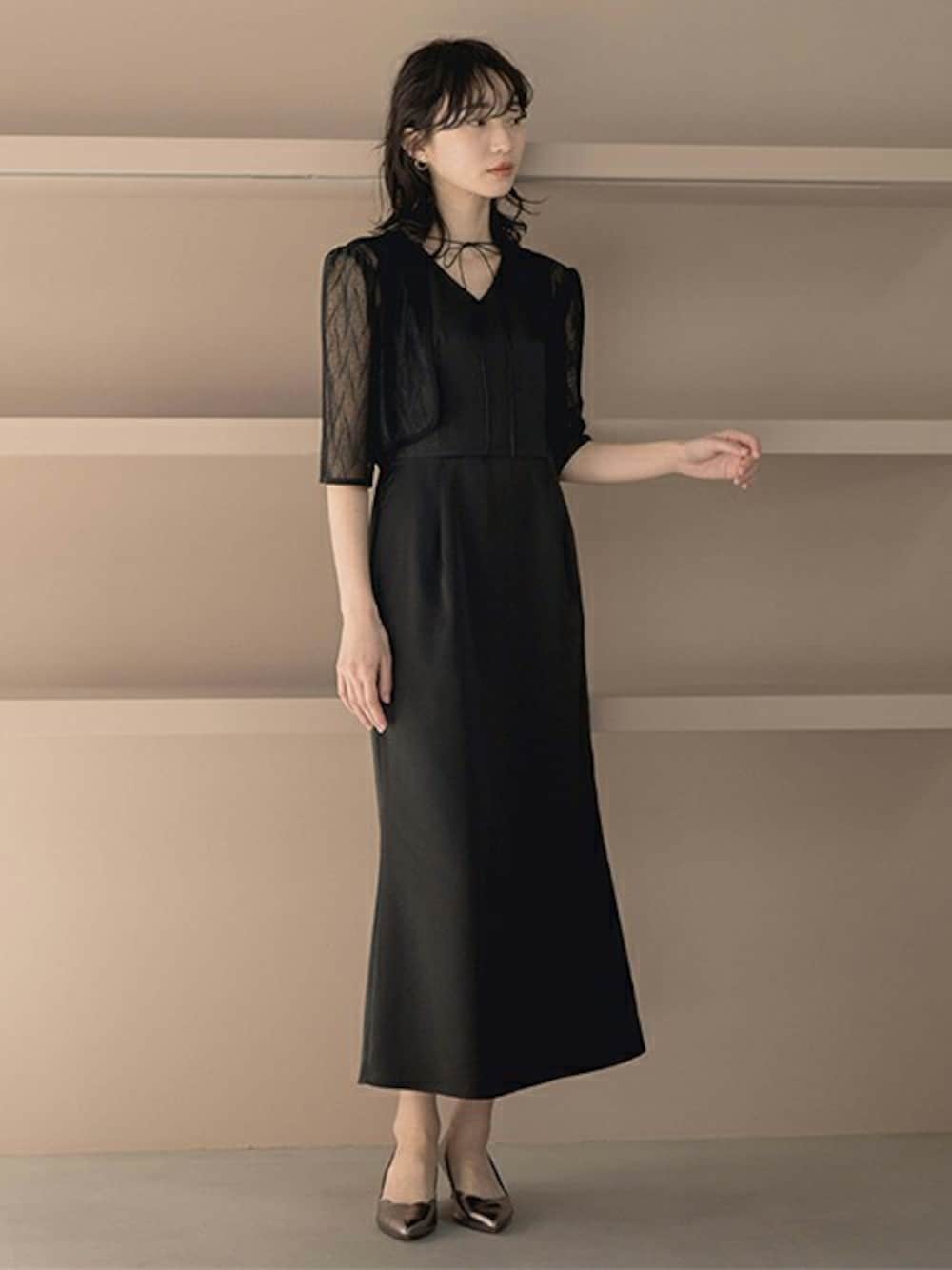 「ブラック、dress、きれいめコーディネート、パーティースタイル、結婚式、オケージョン、結婚式二次会スタイル、お呼ばれスタイル、kaene、フォーマル/セレモニー」｜「kaeneのボレロレイヤードドレス（ドレス、ブラック系）」を使った、kaeneSTAFFさん（レディース・160cm）の春コーディネートの1枚目の写真
