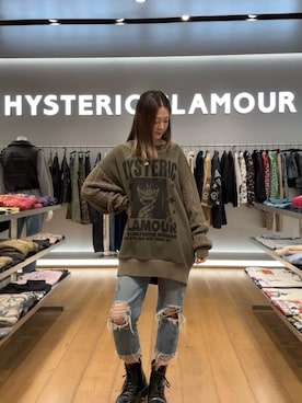 「HYSTERIC GLAMOUR（ヒステリックグラマー）のSNAKE LOOP 8分丈クラッシュデニムパンツ（デニムパンツ）」を使った、Ayakaさん（レディース・161cm）の秋コーディネート