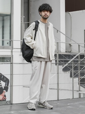 「アイテム（ノーカラージャケット、ホワイト系）」を使った、SHUさん（メンズ・170cm）の春コーディネート