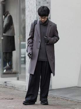「ATTACHMENT（アタッチメント）のアイテム（チェスターコート）」を使った、SHUさん（メンズ・170cm）の冬コーディネート