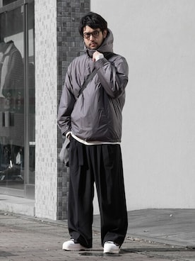 「ATTACHMENT（アタッチメント）のコットンツイル ハイカット トレーナーズ / CO TWILL HIGH CUT TRAINERS（スニーカー）」を使った、SHUさん（メンズ・170cm）の冬コーディネート
