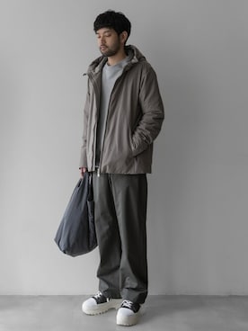 「ATTACHMENT（アタッチメント）のコットンツイル ハイカット トレーナーズ / CO TWILL HIGH CUT TRAINERS（スニーカー）」を使った、SHUさん（メンズ・170cm）の冬コーディネート