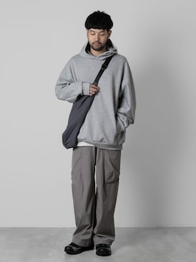 「ATTACHMENT（アタッチメント）のアイテム（スウェット）」を使った、SHUさん（メンズ・170cm）の冬コーディネート