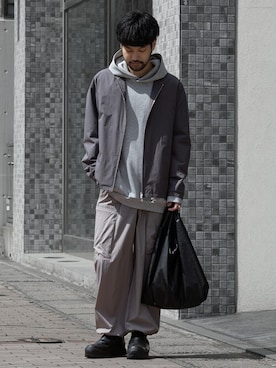 「ATTACHMENT（アタッチメント）のアイテム（スウェット）」を使った、SHUさん（メンズ・170cm）の春コーディネート