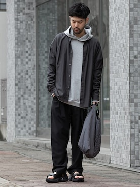 「ATTACHMENT（アタッチメント）のアイテム（スウェット）」を使った、SHUさん（メンズ・170cm）の春コーディネート