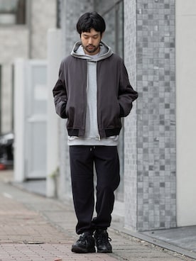 「ATTACHMENT（アタッチメント）のアイテム（MA-1）」を使った、SHUさん（メンズ・170cm）の秋コーディネート