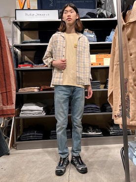「ジーンズコーデ」｜nudie jeans 渋谷さん（メンズ・185cm）の春コーディネート