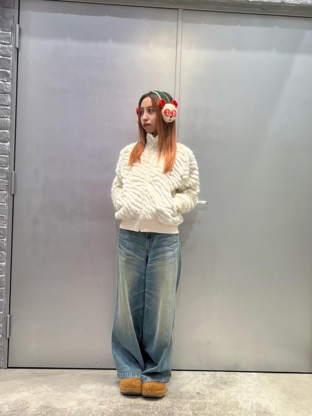 HYSTERIC GLAMOURのイヤーマフを使った人気ファッションコーディネート