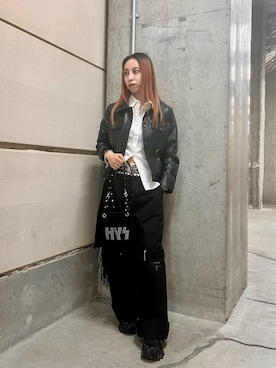 「HYSTERIC GLAMOUR（ヒステリックグラマー）のロゴスタッズ フリンジミニバッグ（ショルダーバッグ）」を使った、RINAさん（レディース・152cm）の秋コーディネート