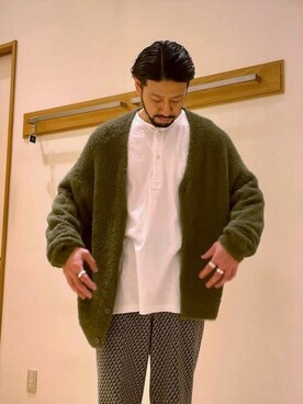 「ARMY TWILL（アーミーツイル）のアイテム（Tシャツ/カットソー）」を使った、GLOSTER stylingさん（メンズ・172cm）の冬コーディネート