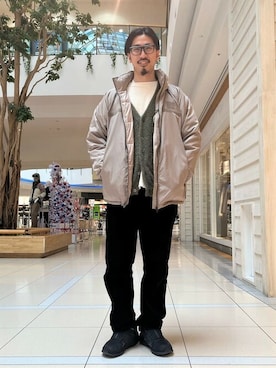 「gloster」｜「アイテム（ダウンジャケット/コート）」を使った、GLOSTER stylingさん（メンズ・175cm）の冬コーディネート