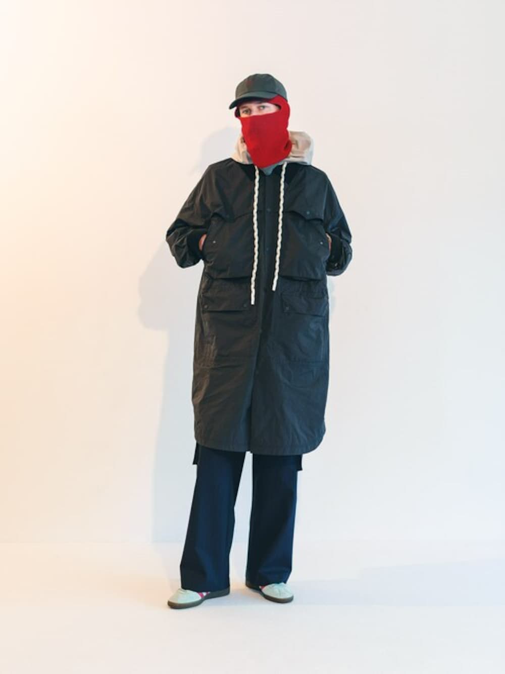 「カバーオール、ロングシャツ、カーゴパンツ、ワイドパンツ、シャツジャケット、ナイロンジャケット、ライトアウター、秋コーデ、F/CE.、エフシーイー」｜「F/CE. のF/CE. LIGHTWEIGHT LONG COVERALLS / エフシーイー ライトウェイト ロング カバーオール（カバーオール、ブラック系）」を使った、F/CE.さん（メンズ・186cm）の秋コーディネートの1枚目の写真