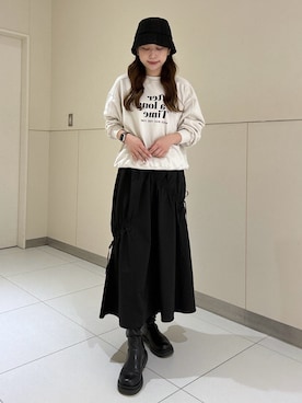 「FREE'S MART（フリーズマート）のアイテム（スウェット）」を使った、freesnatsukiさん（レディース・167cm）の冬コーディネート
