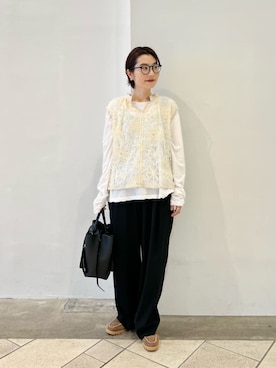 「アイテム（バングル/リストバンド）」を使った、上中（kaminaka）さん（レディース・158cm）の秋コーディネート