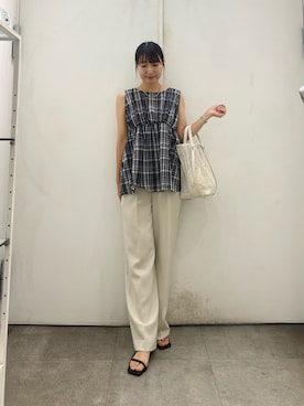 「SENSE OF PLACE by URBAN RESEARCH(センスオブプレイスバイアーバンリサーチ)の『一部WEB限定』『UR TECH DRYLUXE』リネンライクワイドパンツ(Pants、ベージュ系)」を使った、naoさん(レディース・158cm)の夏コーディネート
