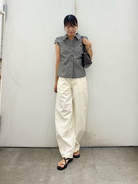 「SENSE OF PLACE by URBAN RESEARCH(センスオブプレイスバイアーバンリサーチ)のバレルレッグチノパンツ(その他パンツ、ホワイト系)」を使った、naoさん(レディース・158cm)の夏コーディネート