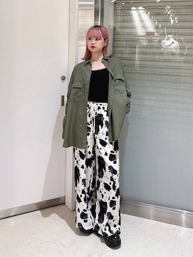 「JEANASIS（ジーナシス）のミリタリーオーバーシャツLS/1080921（シャツ/ブラウス、グリーン系）」を使った、archangramさん（レディース）の秋コーディネート