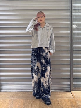 「JEANASIS（ジーナシス）のアイテム（スウェット）」を使った、archangramさん（レディース・153cm）の秋コーディネート