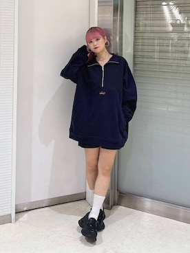 「JEANASIS（ジーナシス）のハーフZIPピーチウラケBIGプルオーバー/1075111（スウェット、ブルー系）」を使った、archangramさん（レディース）の秋コーディネート