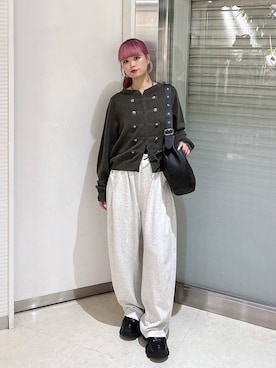 「JEANASIS（ジーナシス）のアイレットムーンショルダー/1049638（ショルダーバッグ、ブラック系）」を使った、archangramさん（レディース）の秋コーディネート