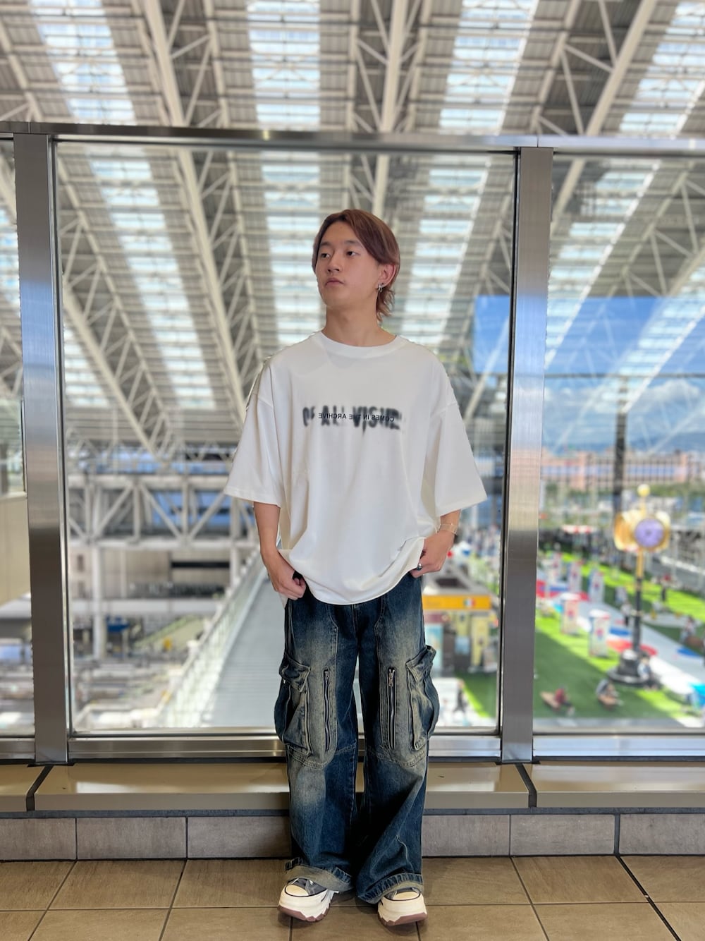 「LHP、エルエイチピー(L.H.P)、lhplucuaosaka」｜「A4AのA4A/エーフォーエー/ S/S TEE FLOWER（Tシャツ/カットソー、ホワイト系）」を使った、ゆーまさん（メンズ・164cm）の夏コーディネートの1枚目の写真