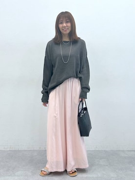 「Elura（エルーラ）のペーパーヤーンニット/643327（ニット/セーター、グレー系）」を使った、atsukoさん（レディース・162cm）の春コーディネート