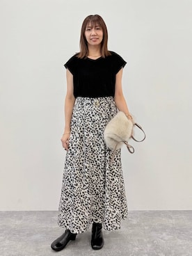 「Elura（エルーラ）のカットベロアフレンチプルオーバー/1057130（Tシャツ/カットソー、ブラック系）」を使った、atsukoさん（レディース・162cm）の夏コーディネート