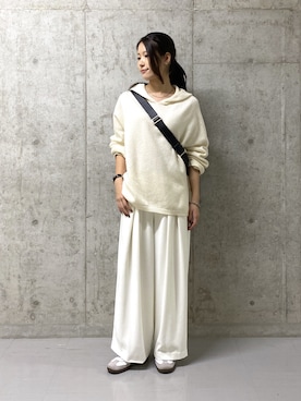 「RIVE DROITE（リヴドロワ）の【フードがアクセントに】ウール100ホールガーメントフーディ（ニット/セーター）」を使った、kotoko0712さん（レディース・162cm）の秋コーディネート